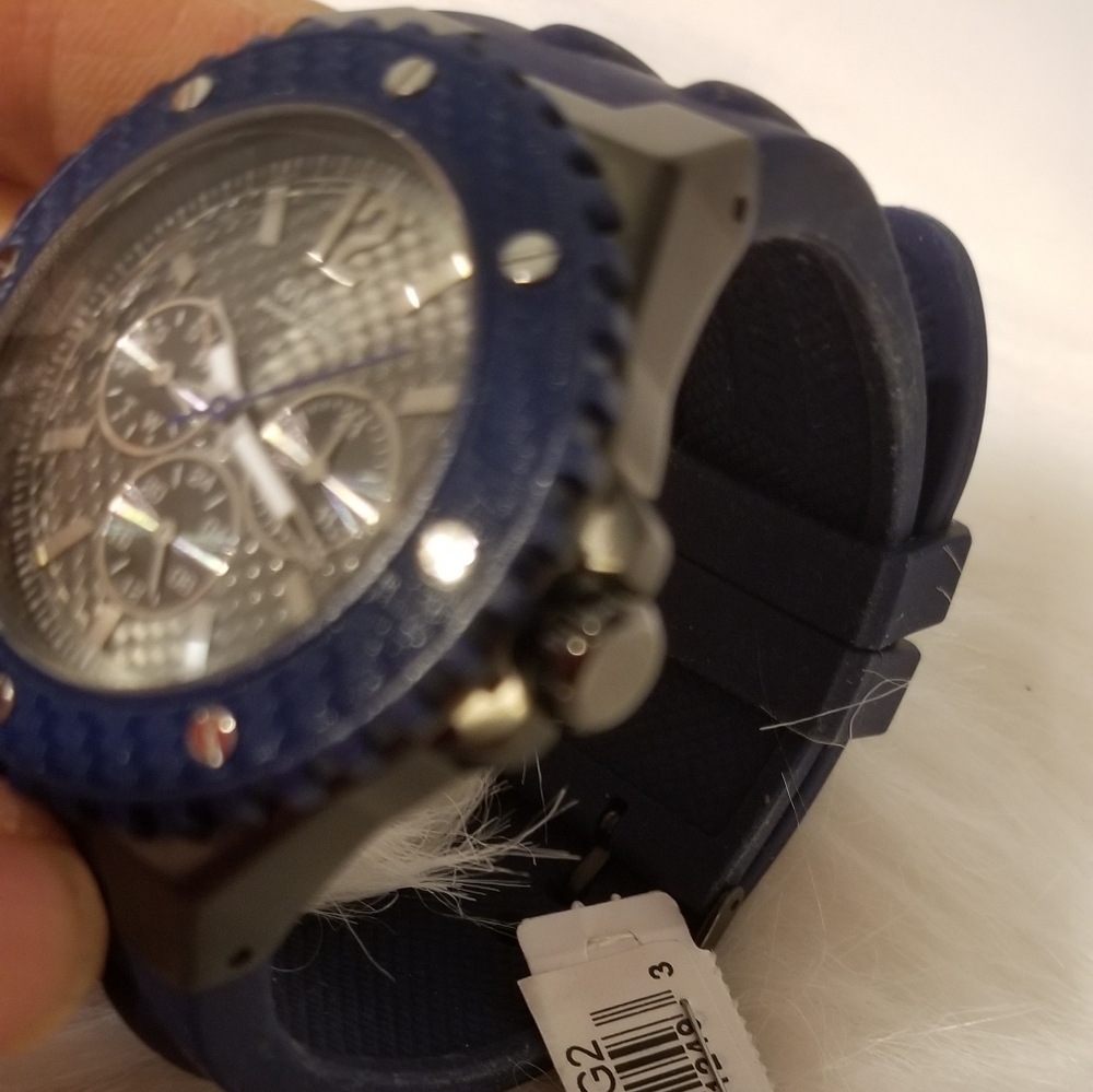 GUESS WATCH - Picture 2 of 6